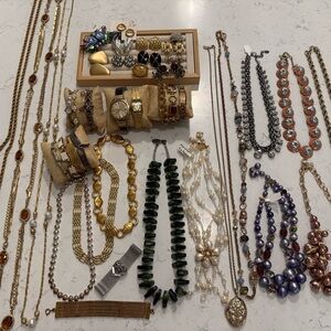 Vintage jewelry estate lot 40 pieces